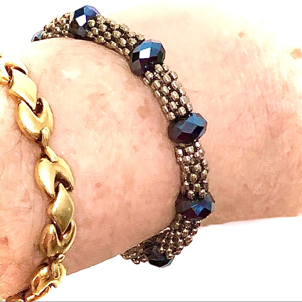 Natural Obsidian Mirror Crystal Black Bluish Silver Stretch bangle Bracelet